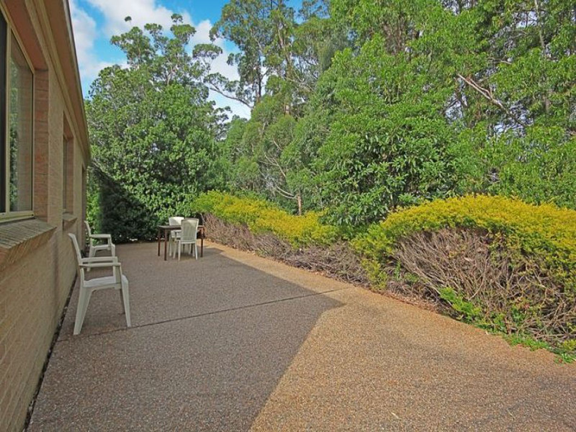 9 Combe Drive, Mollymook