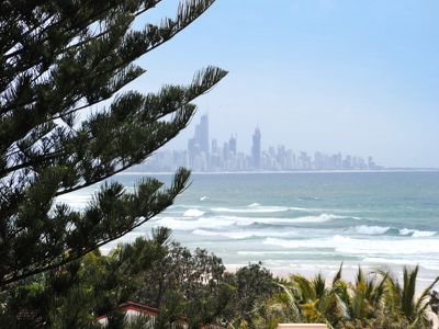 E / 969 Gold Coast Highway, Palm Beach