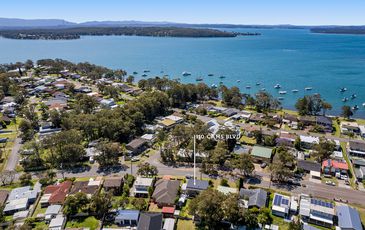 110 Cams Boulevard, Summerland Point