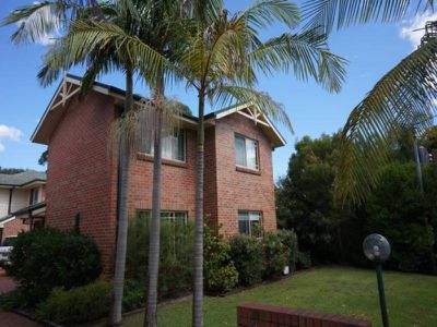 1 / 4 Bowral St, Hawks Nest