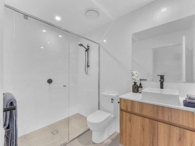401 / 16 Le Grand Street, Macgregor