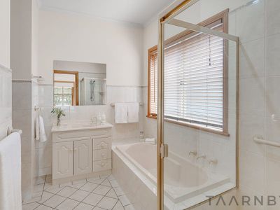 4 Blue Wren Circuit, Mawson Lakes