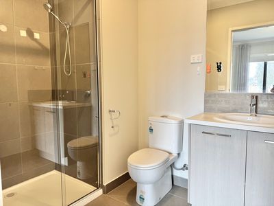 113 Holyoake Parade, Manor Lakes