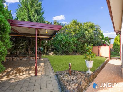 9 Albany Close, Wakeley