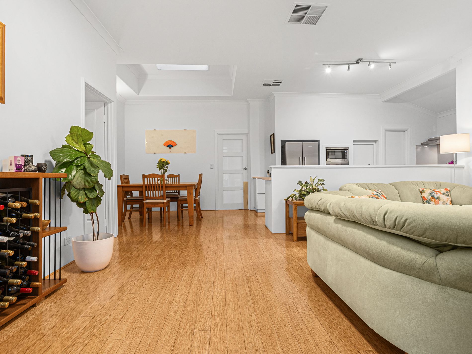 31 Simmonds Parade, Winthrop