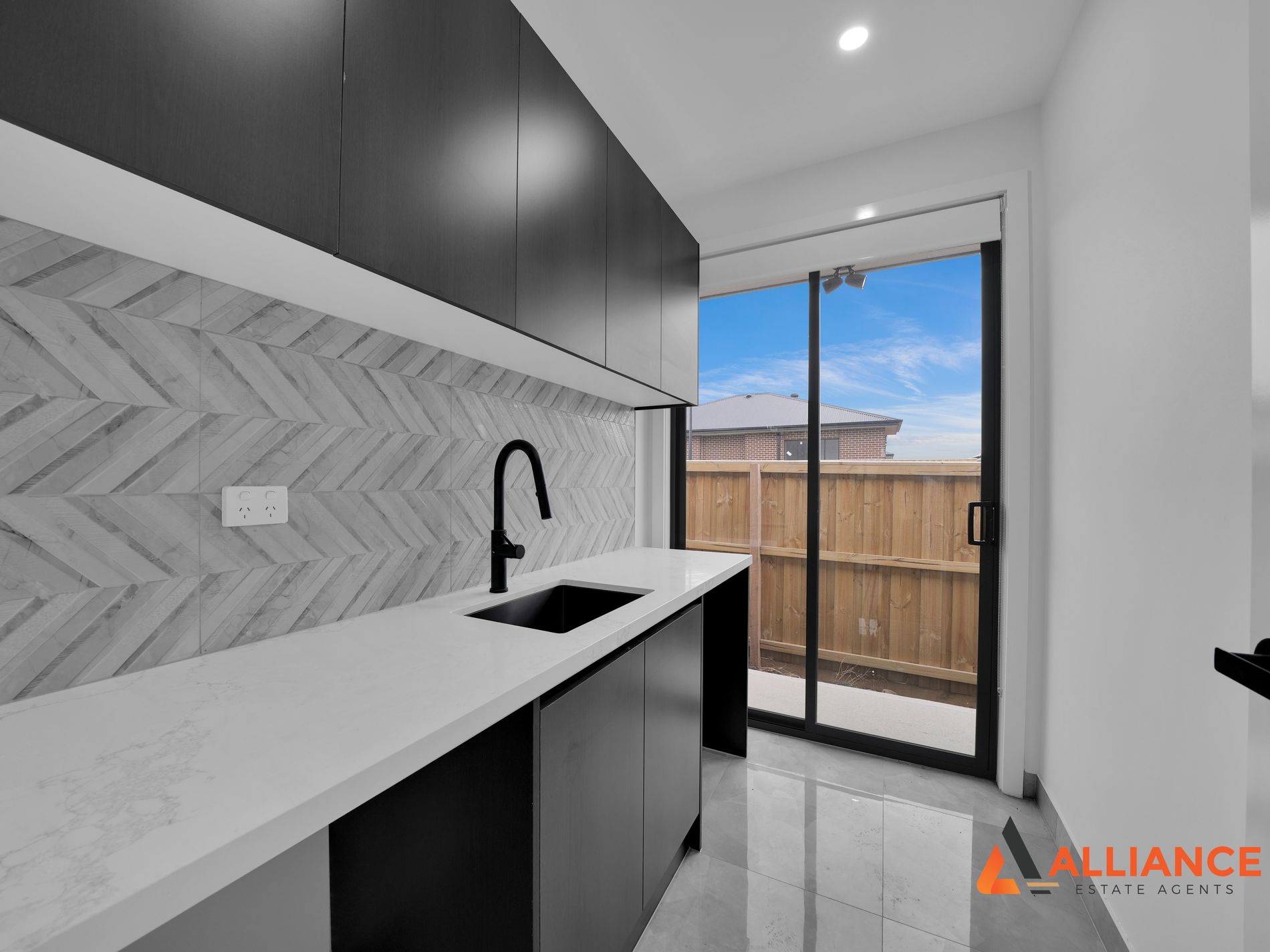 8 Shelly Street, Donnybrook