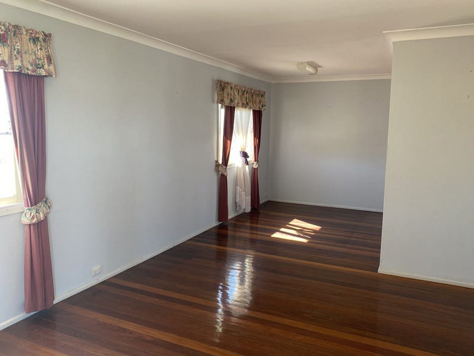 10 Meek Street, Tingoora