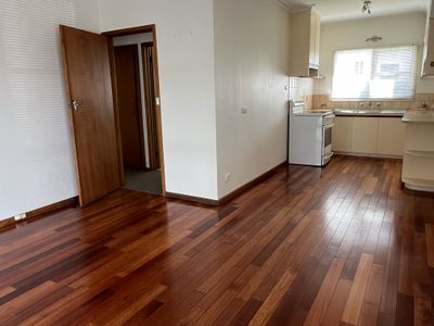4 / 92 Aphrasia Street, Newtown