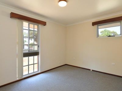 2 Finnerty Lane, Hannans