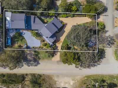 2 Centenary Avenue, Macedon