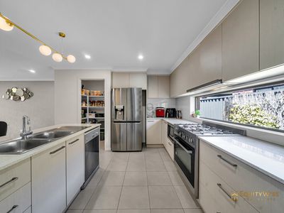 7 Bush Street, Manor Lakes