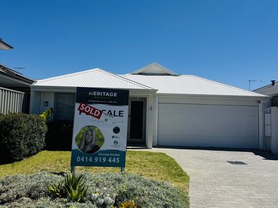 4 Golden Way, Piara Waters