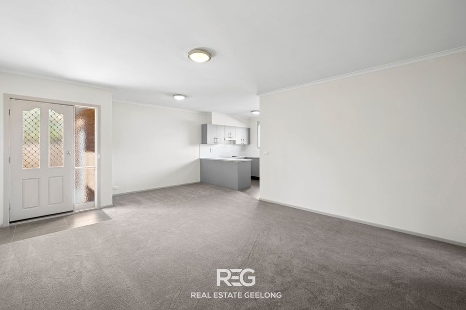 2 / 30 Burdoo Drive, Grovedale