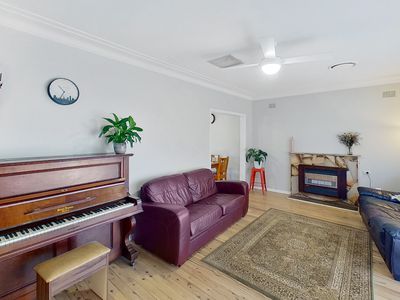 33 Banksia Crescent, Dubbo