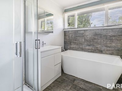 19 Kenbrae Place, Prospect