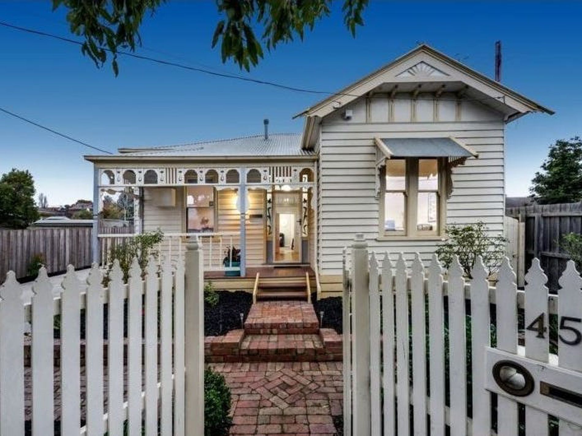 45 Upper Skene Street, Newtown