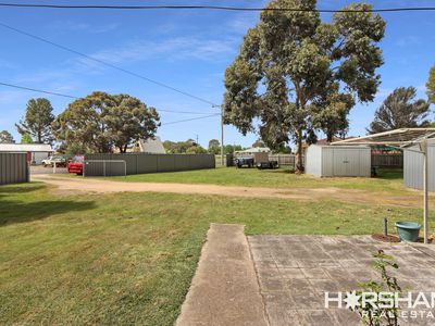 30 Laidlaw Avenue, Edenhope