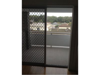 2 / 9 Acacia Street, Windang