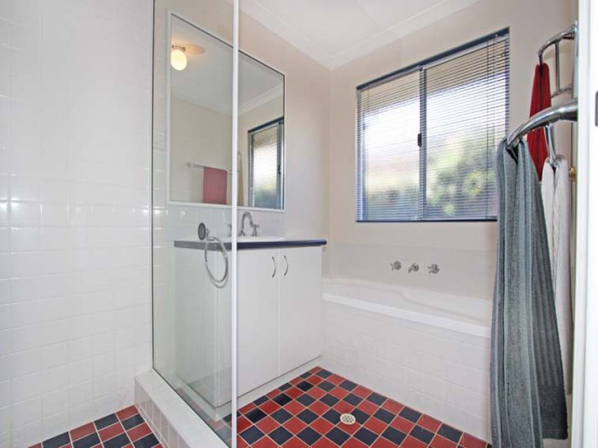 9 Campbell Street, Kalgoorlie