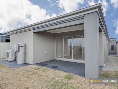 11 Greenfield Lane, Pakenham