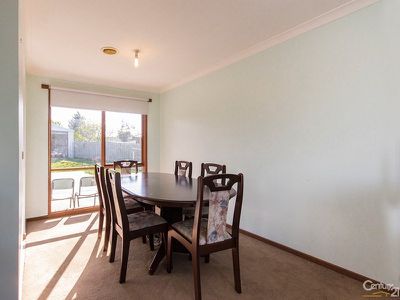 35 Lesley Drive, Hampton Park