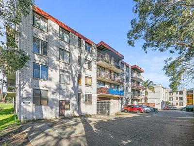 21 / 166 Greenacre Road, Bankstown
