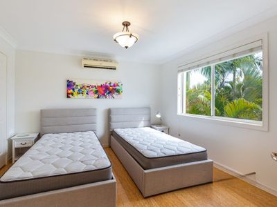 10 Prosperity Drive, Helensvale