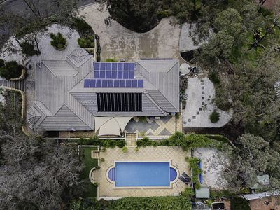 2 Nunyara Crescent, Belair