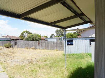 6 Felstead Avenue, Horsham