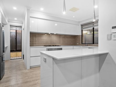 60B Allerton Way, Booragoon