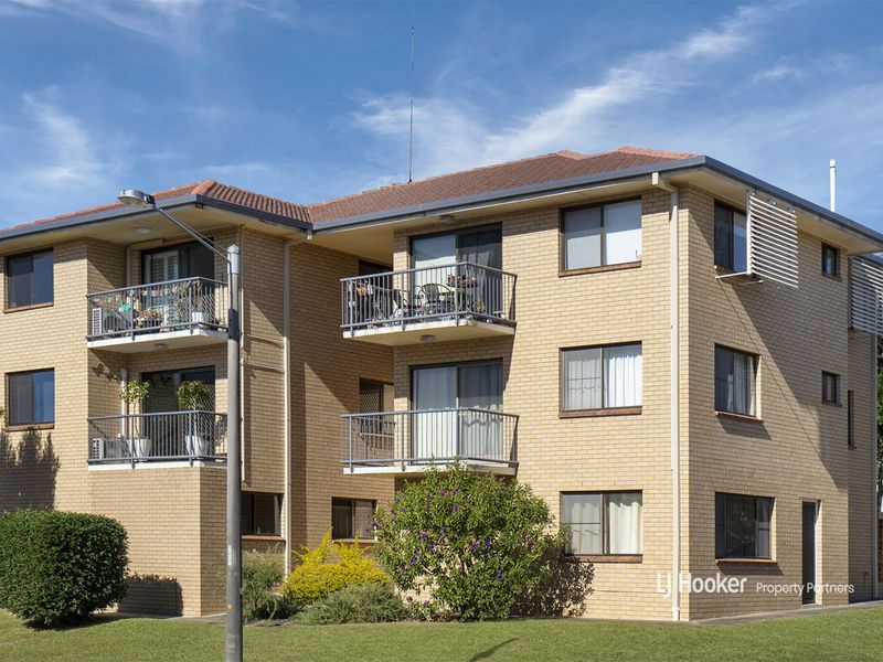 Real Estate Agent Mount Gravatt LJ Hooker Mt. Gravatt