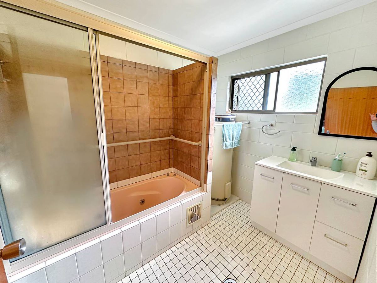 5 Prior Close, Malanda