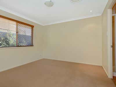 2 / 82 Weetwood, Newtown