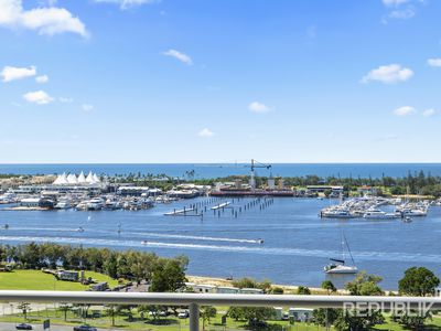 1605 / 1 Como Crescent, Southport