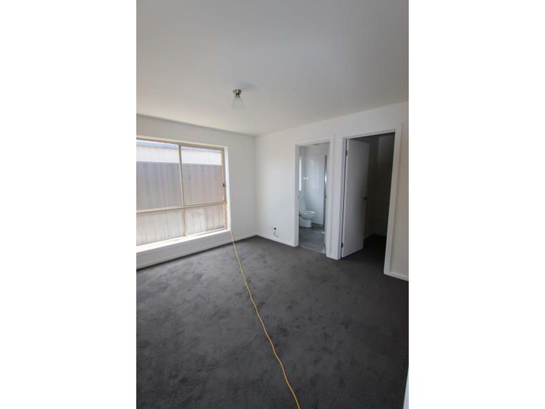 2 / 291 Wilsons Road, St Albans Park