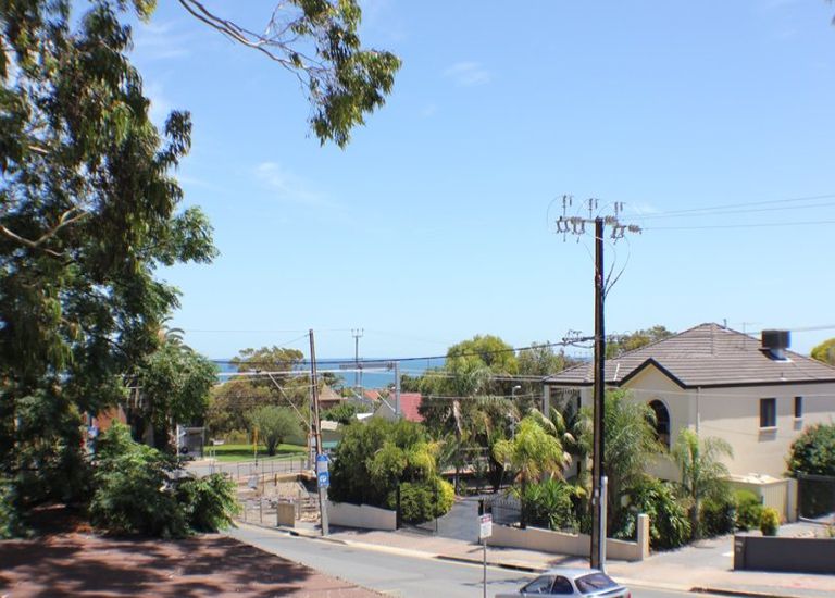 6 / 15 Wheatland Street, Seacliff