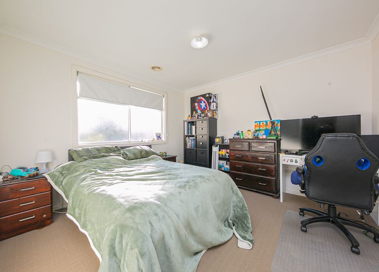 2 / 12 Kirk Street, Ringwood