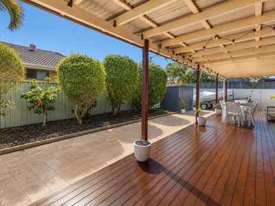 7 Razorbill St, Burleigh Waters