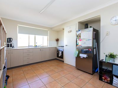 1 / 2 Tipping Street, Carey Park