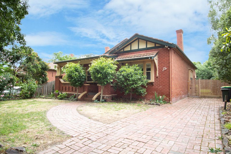 25 Faircroft Avenue, Glen Iris