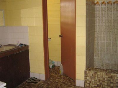 2 / 23  Walker , Cooktown