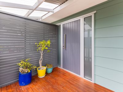 2 Robert McKeen Street, Otaki Beach
