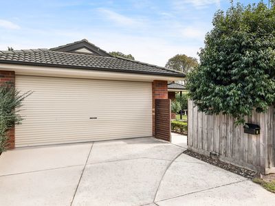 2 Little Acre Cl, Langwarrin