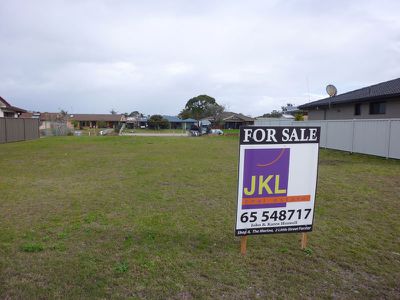 18 Wyuna Place, Forster