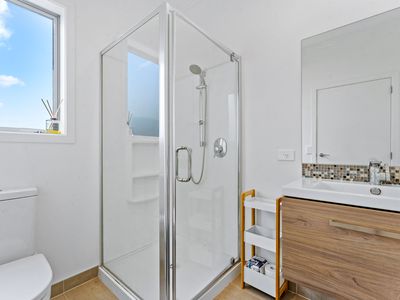 33 Kanuka Road, Hobsonville