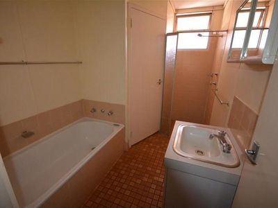 35 Boorthanna Crescent, Newman