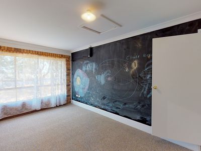 2 Furlong Street, Dubbo