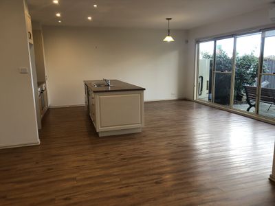 1 Raglan Street, Newtown