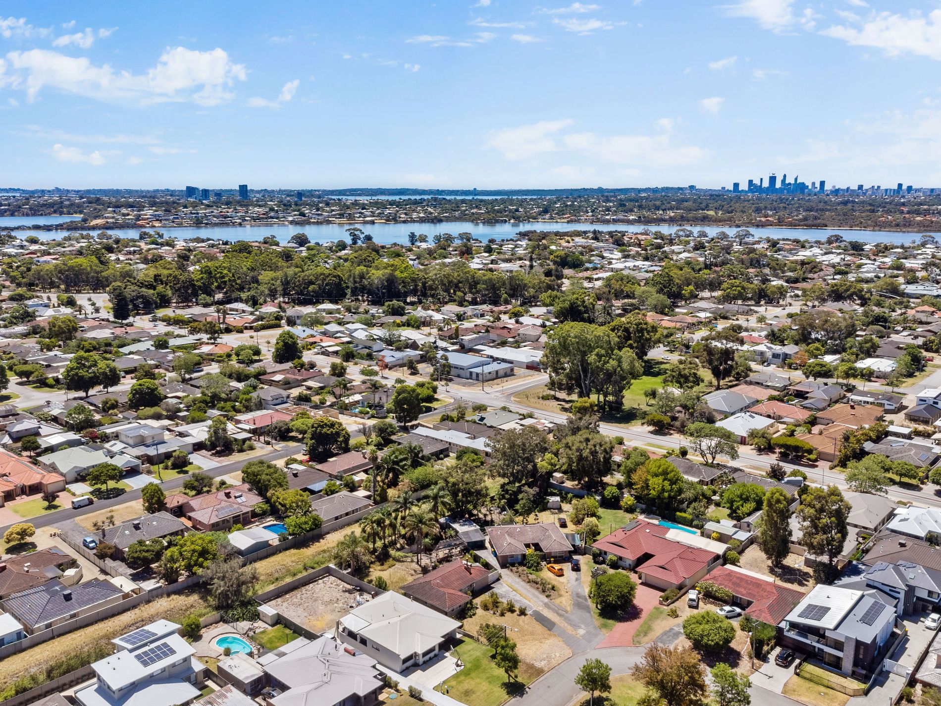 8 Parklands Square, Riverton
