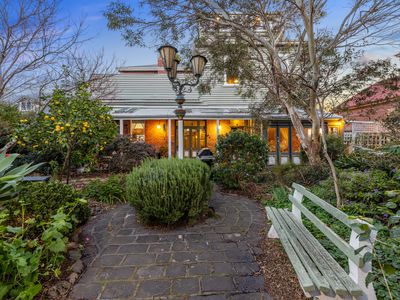 7 Esplanade, Williamstown